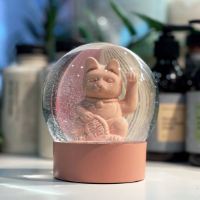 Снежный шар Манэки-нэко - Lucky Cat розовый