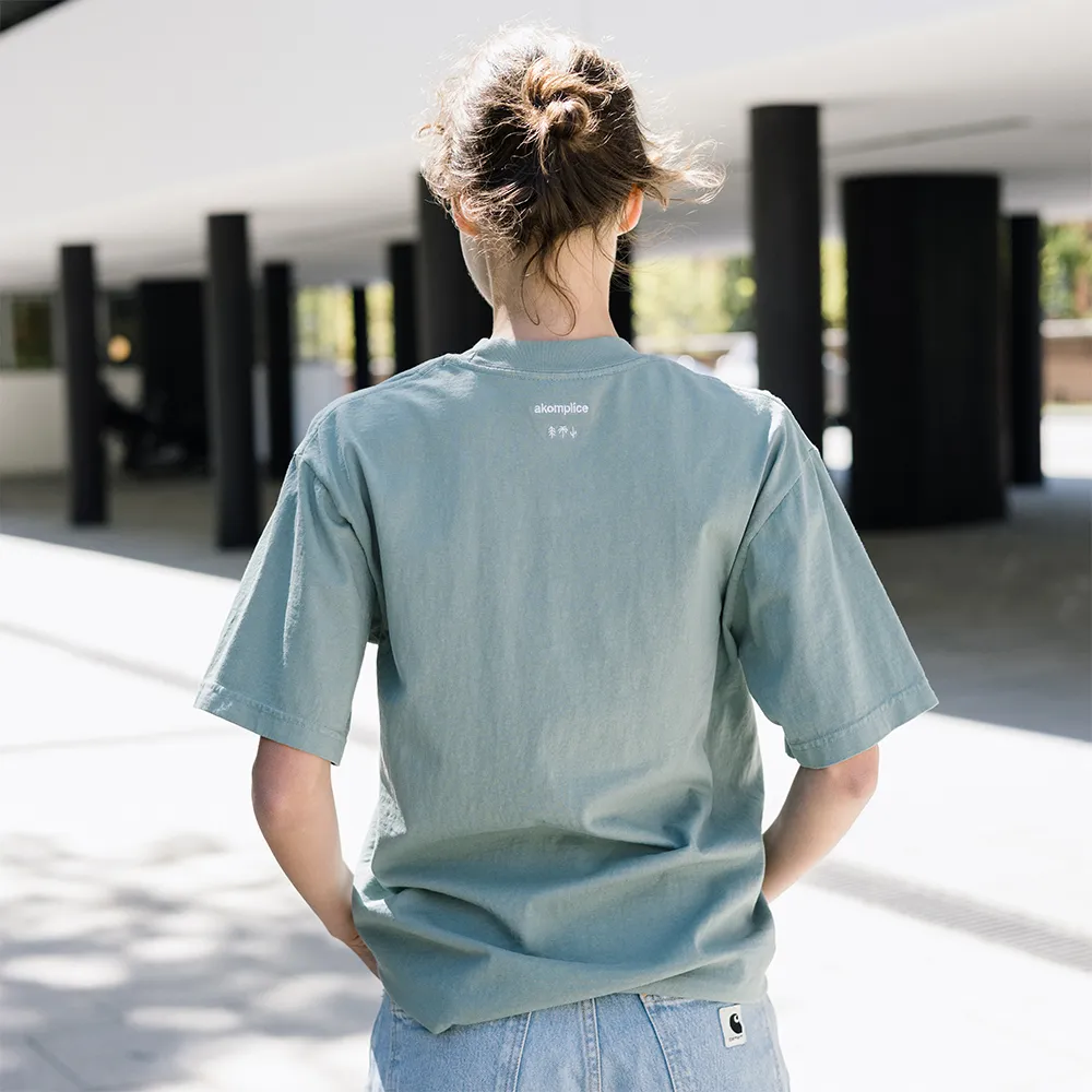 Футболка Akomplice Love Over Fear Embroidered Slate Green - фото 4