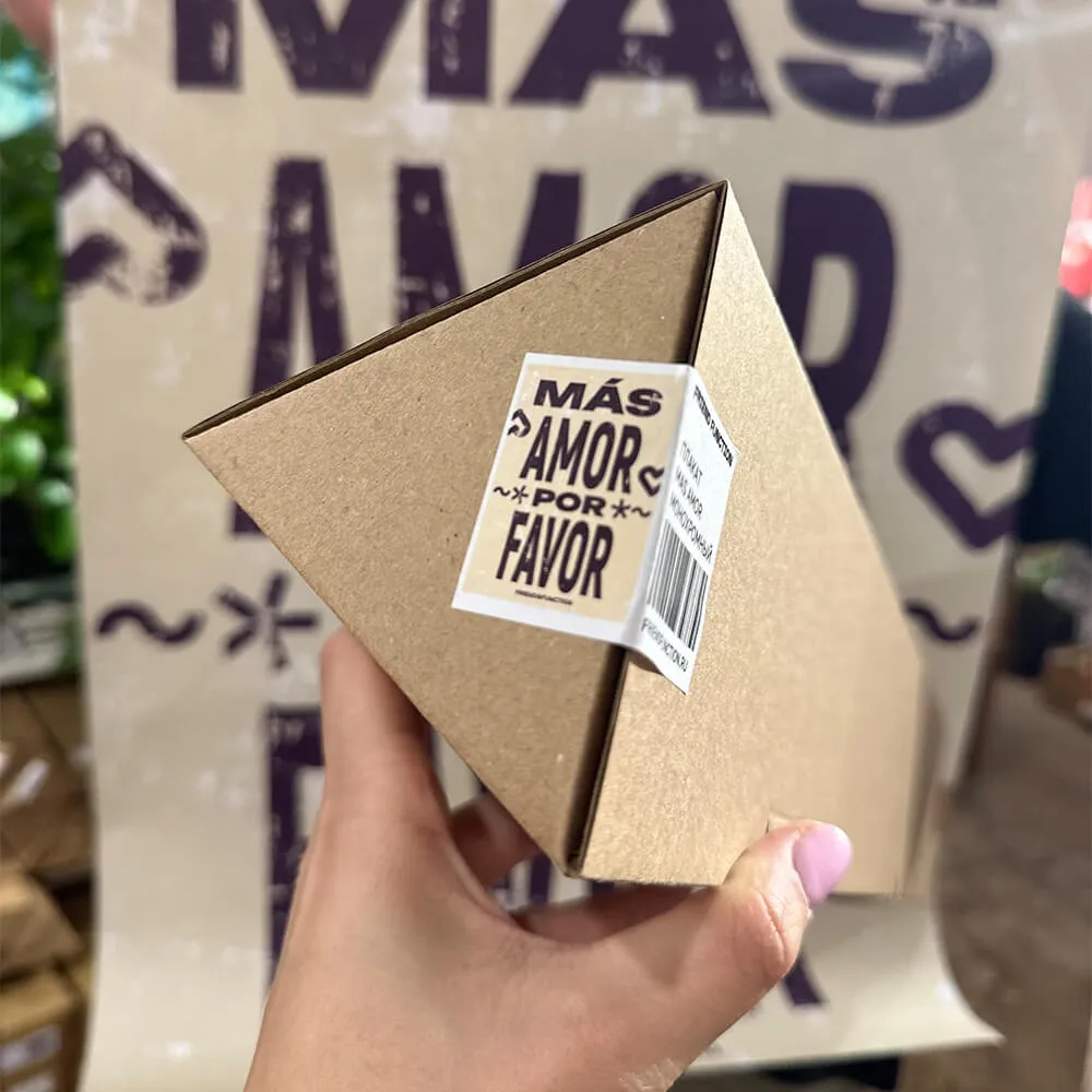 Плакат Friend Function Mas Amor монохромный - фото 7