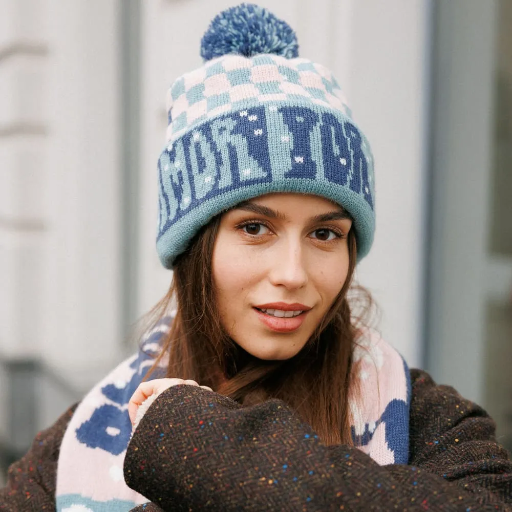 Шапка с помпоном Friend Function Mas Amor Por Favor - фото 4