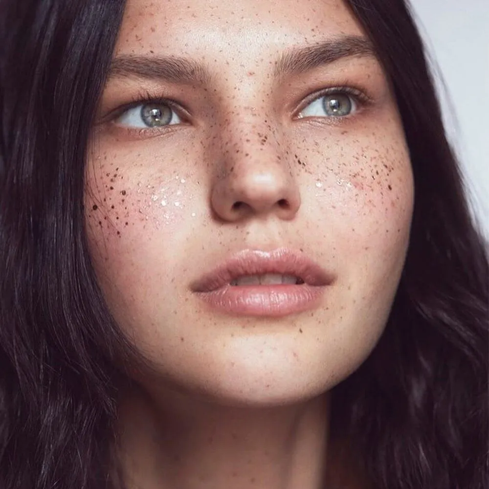 Временная татуировка - веснушки Fake Freckles: Natural, Gold - фото 5