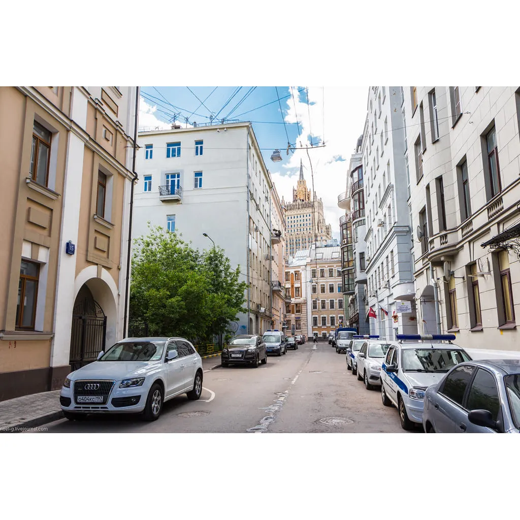 Экскурсия Friend Function и арбатские переулки, 29 июня - фото 3