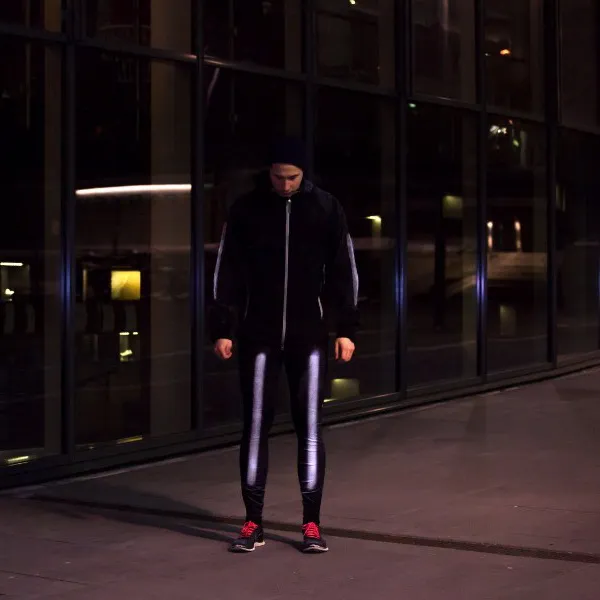 Светоотражающий спрей для одежды - фото 3