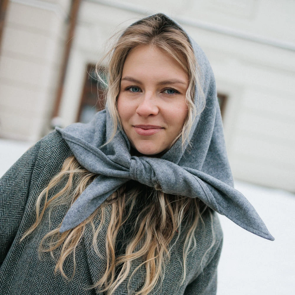 Косынка Friend Function шерстяная и серая (как будни) - фото 1