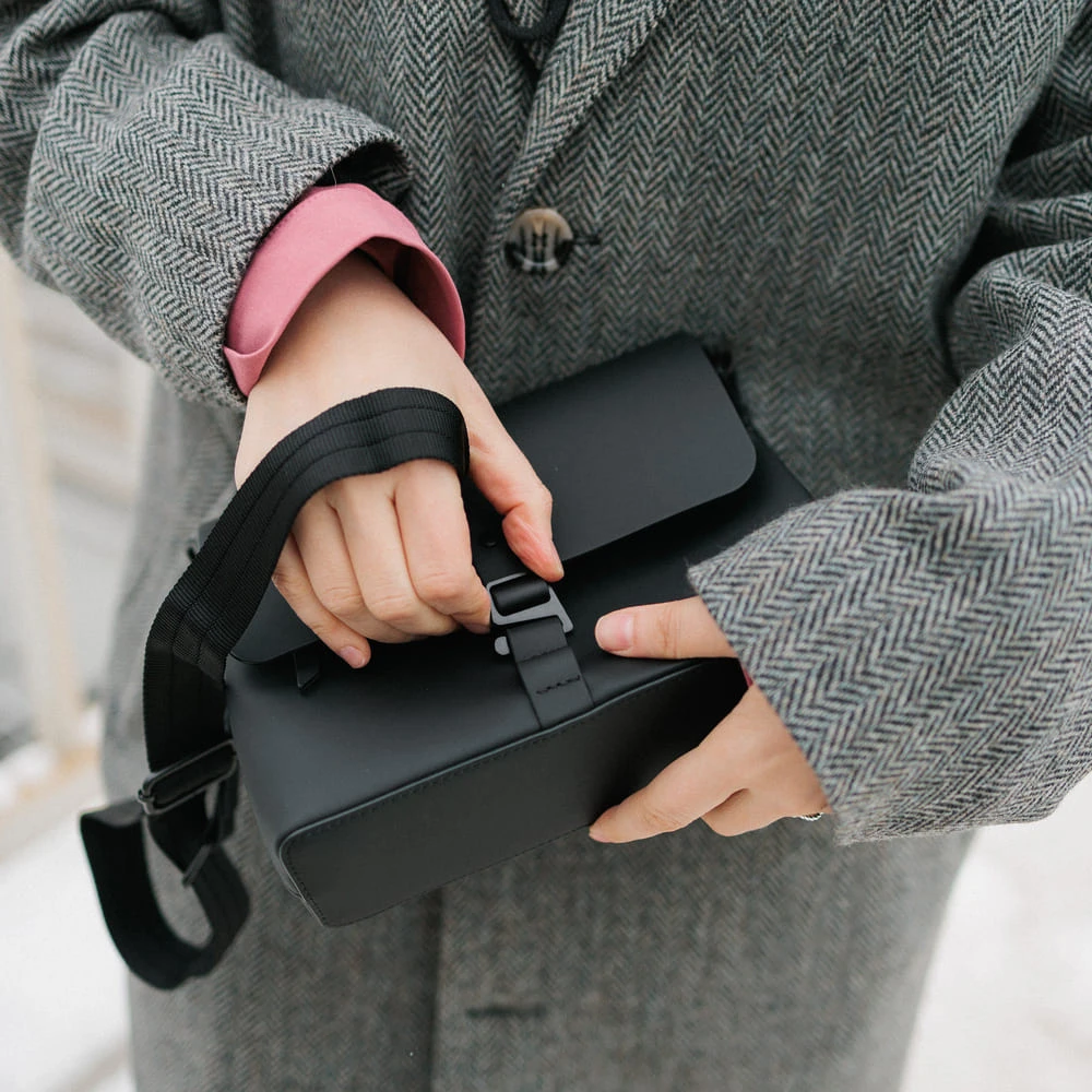 Кроссбоди сумка Gaston Luga Splash Black - фото 2