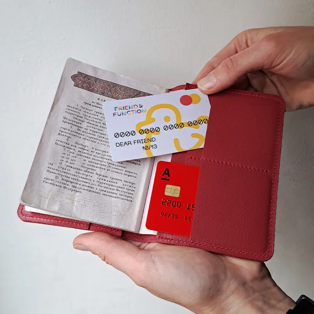 Обложка на паспорт Friend Function красная - фото 9