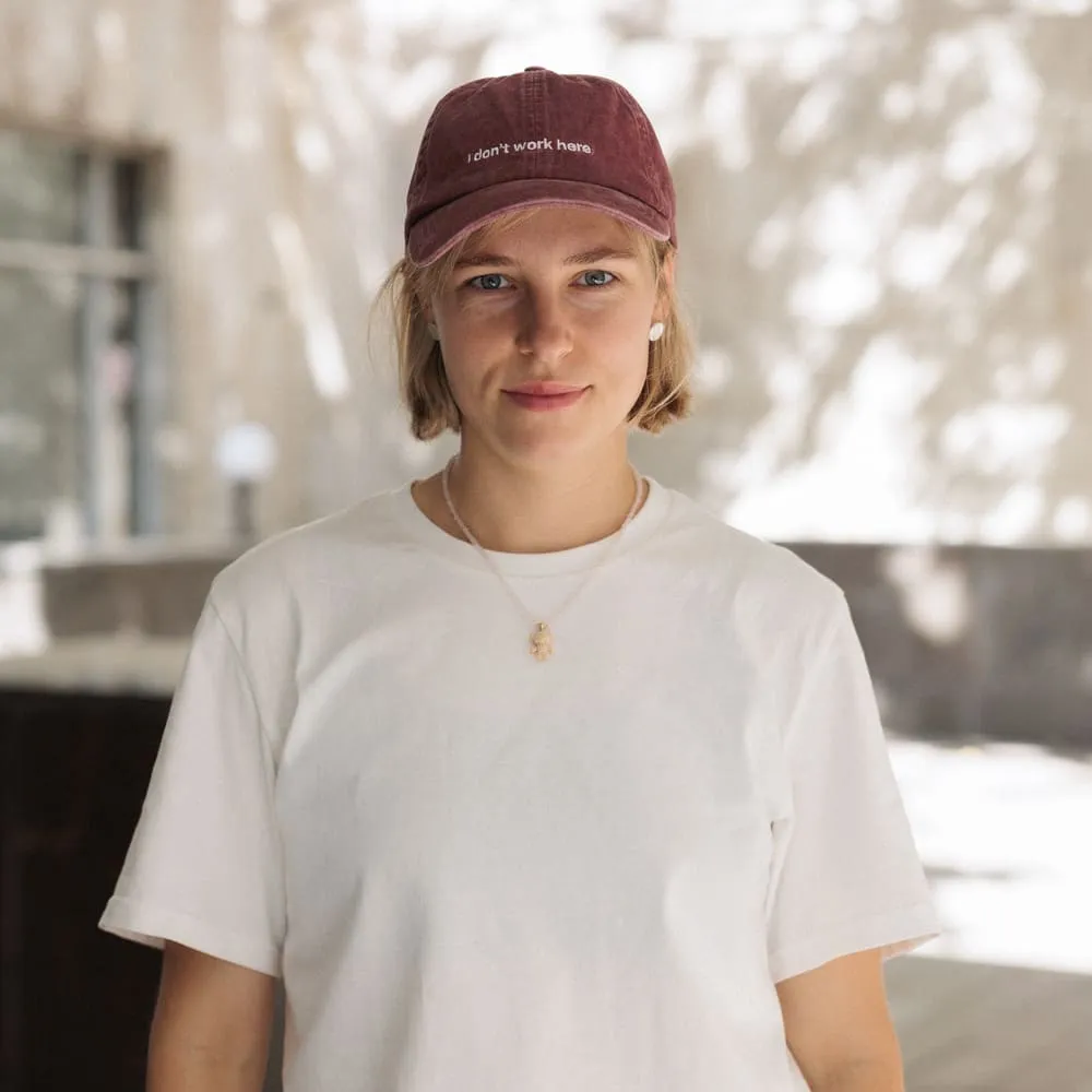 Кепка Friend Function I don't work here вишневая - фото 10