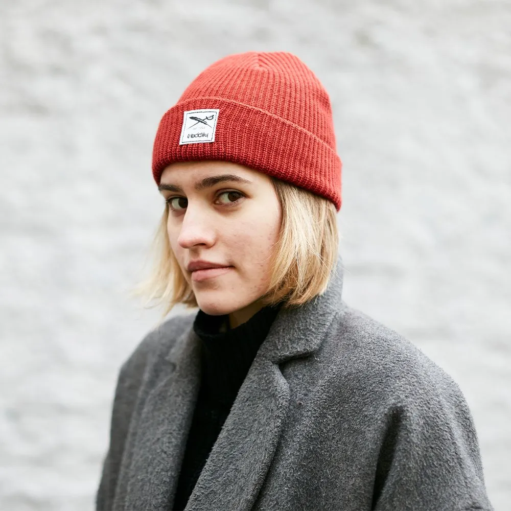 Шапка Iriedaily Kreuzkoelln красная Earth Red - фото 1