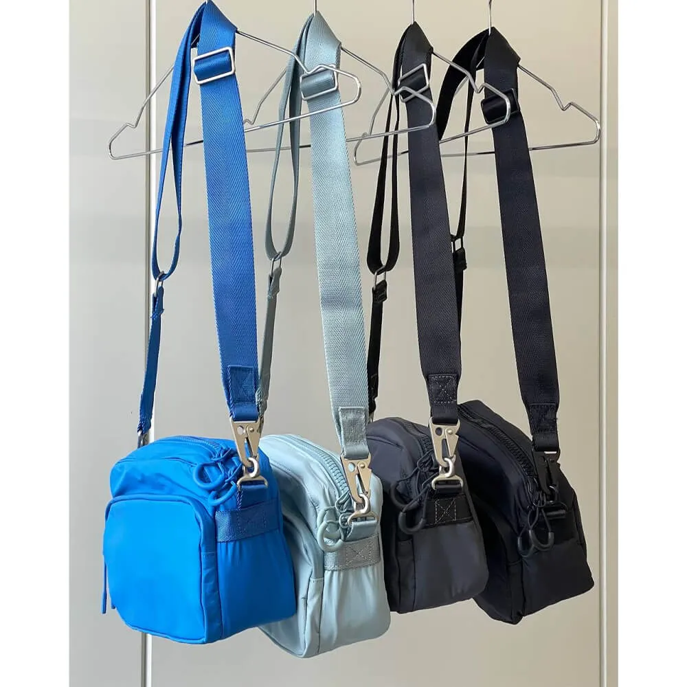 Мини сумка SHU черная - фото 6