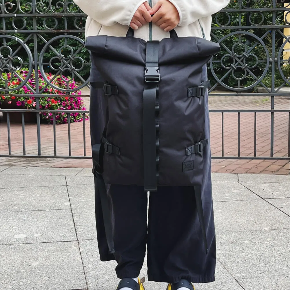 Рюкзак Молодость Roll Top черный - фото 6