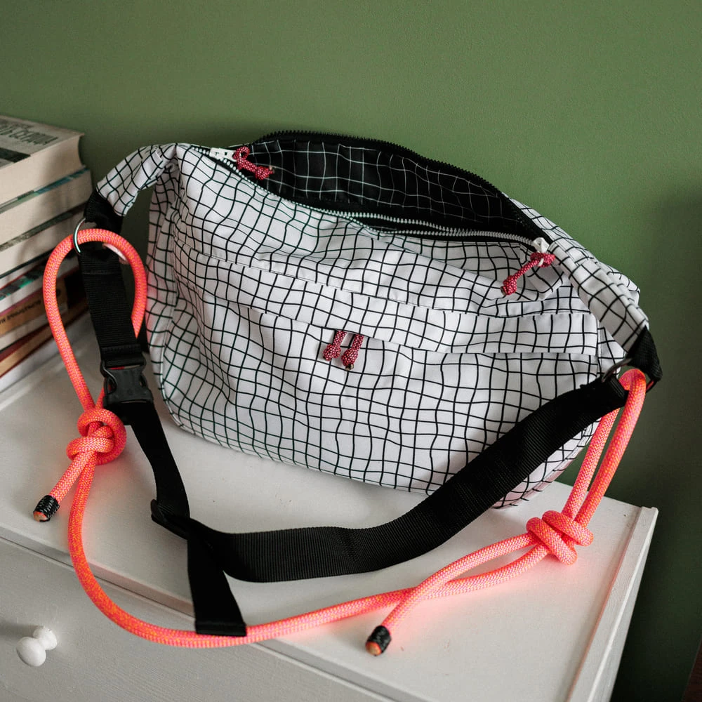 Сумка Friend Function ИЗИ белая в клеточку - фото 1