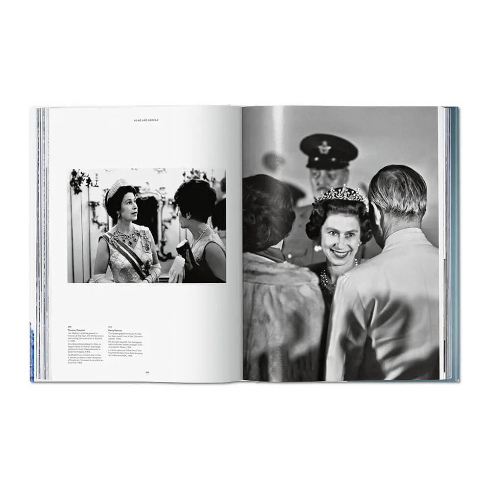 Книга Her Majesty. A Photographic History 1926–2022 - фото 12