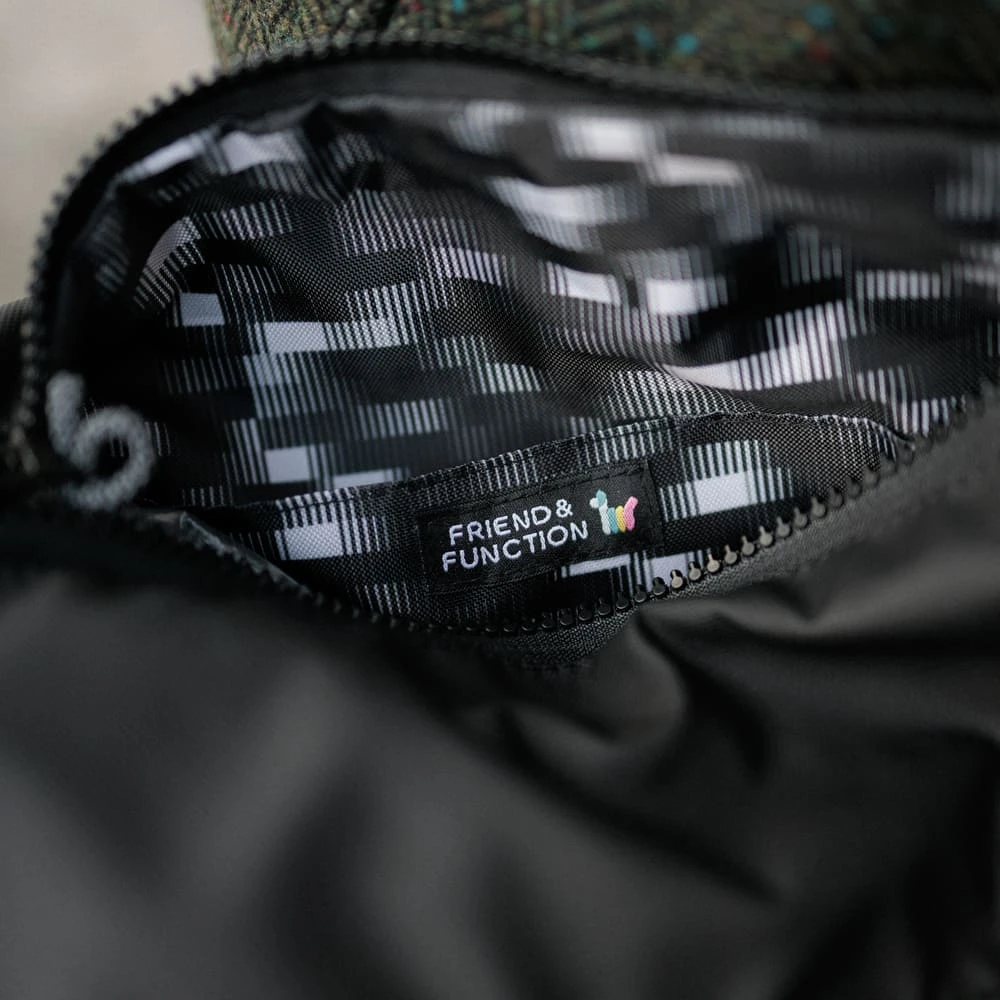 Сумка Friend Function ИЗИ черная прорезиненная - фото 3