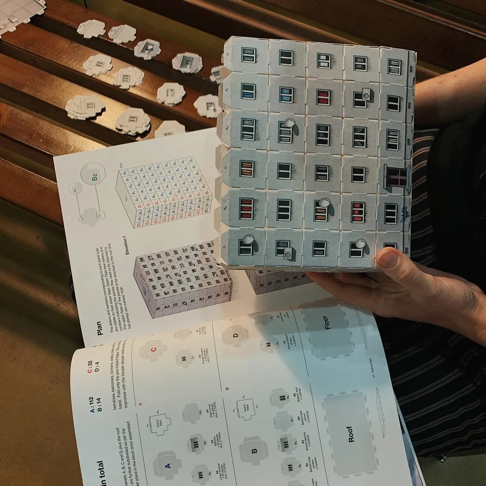 Книга-конструктор Zupagrafika Panelki (Панельки) - фото 7