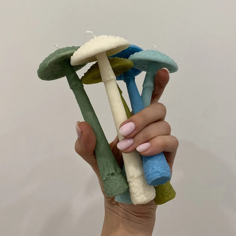 Ароматическая свеча Unification Love Гриб шляпкой вниз сизый - фото 7