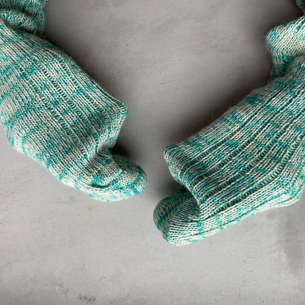 Шерстяные носки Friend Function светло-зелёные - фото 9