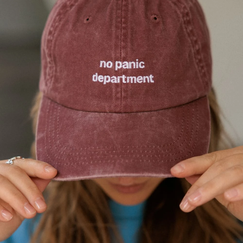 Кепка Friend Function no panic department вишневая - фото 11