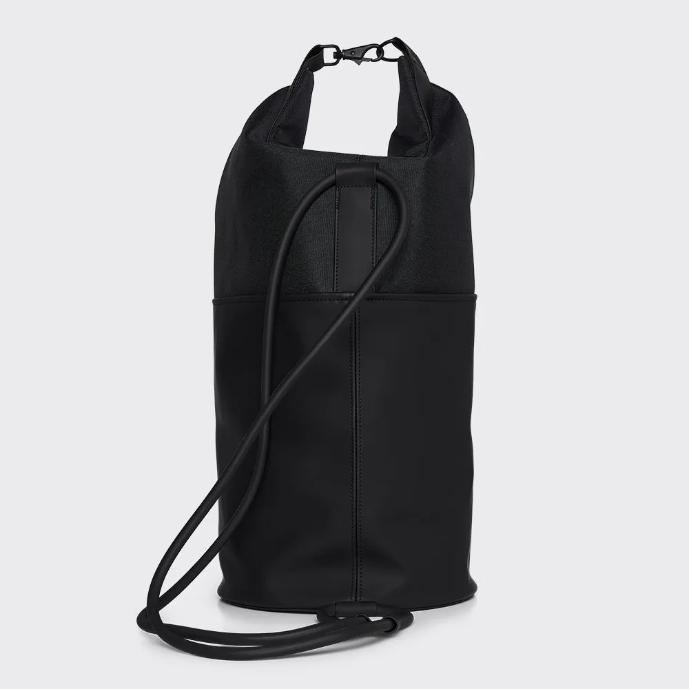 Сумка Rains Bucket Sling Bag Black - фото 3