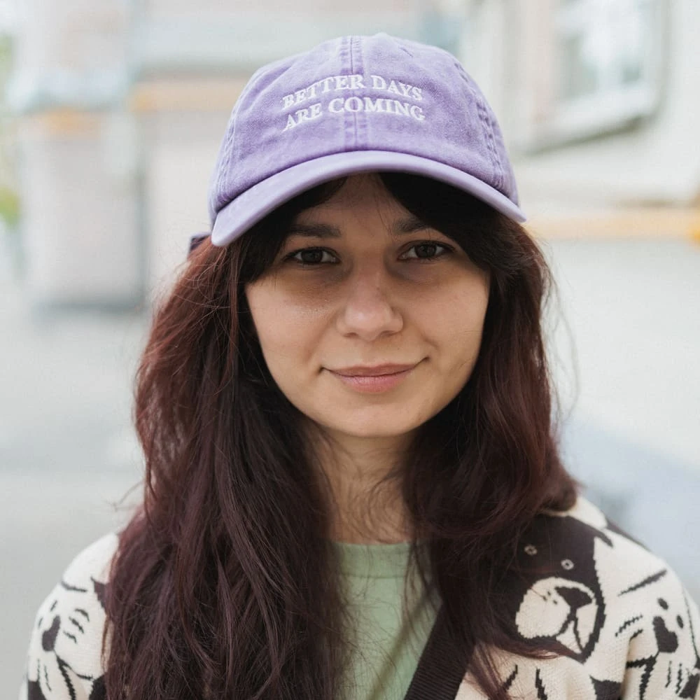 Кепка Friend Function Better days are coming фиолетовая со светонакопительной нитью - фото 4