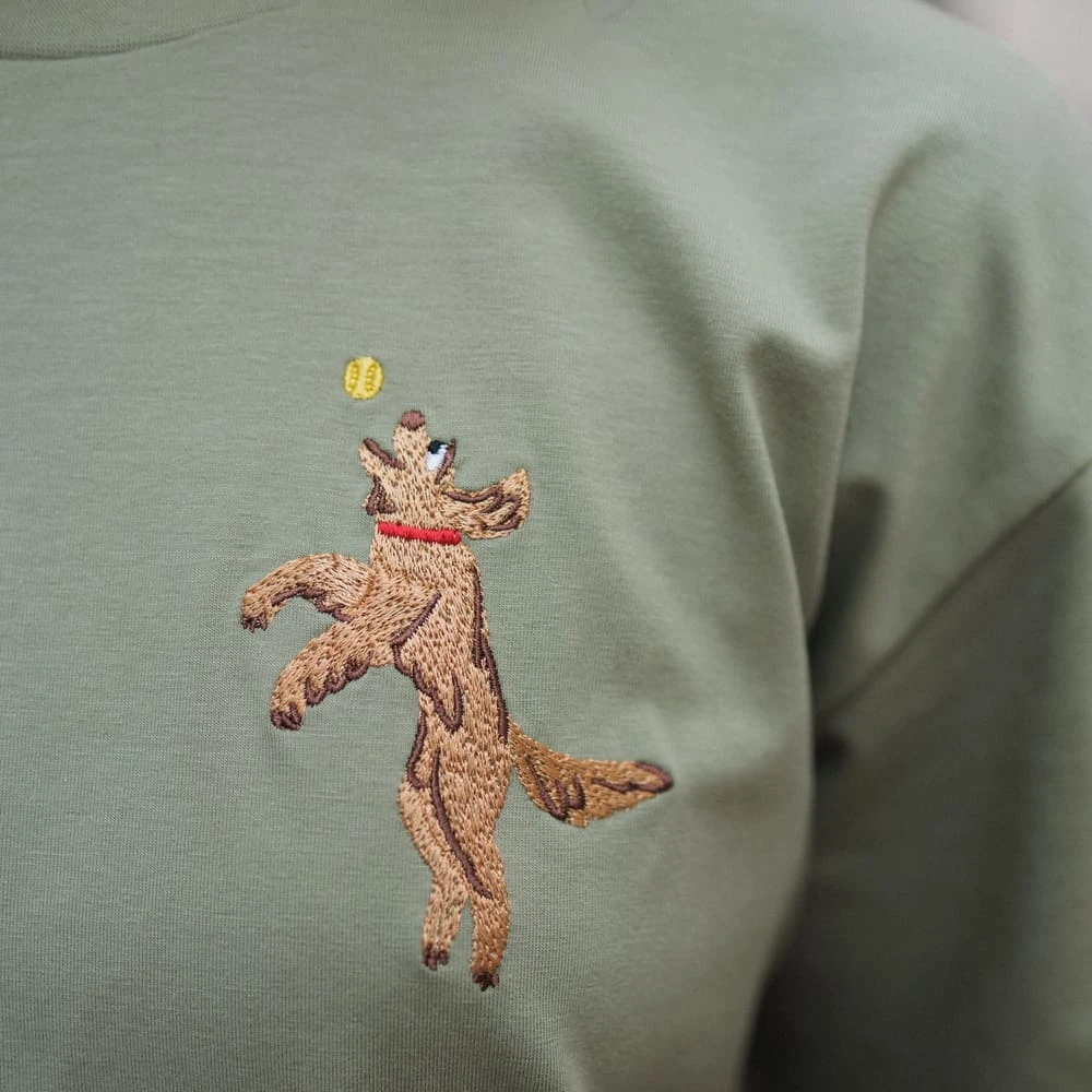 Футболка Friend Function с собачкой и мячом оливковая - фото 5