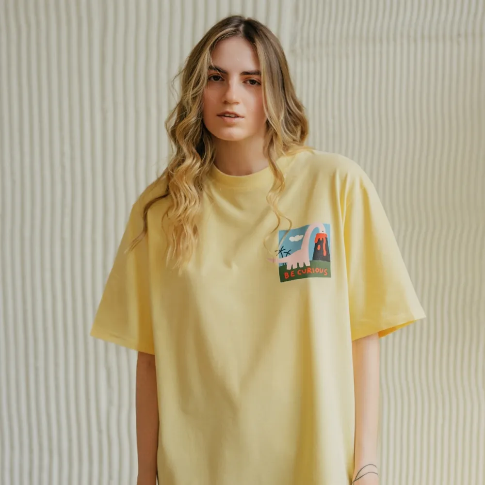 Футболка Barking Store Be curious мужская жёлтая - фото 3