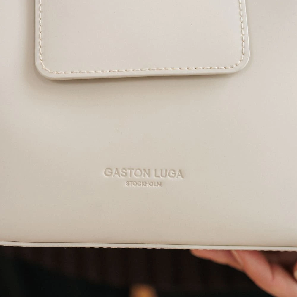 Кроссбоди сумка Gaston Luga Splashini Cloud Cream - фото 12