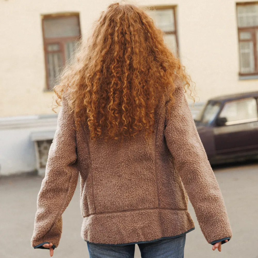 Флиска Patagonia женская Classic Retro-X Fleece Jacket pampas tan - nouveau green - фото 8