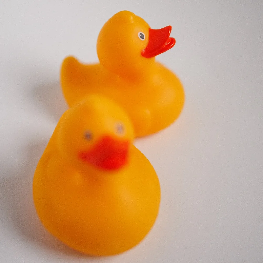 Утка резиновая жёлтая первый сорт - фото 3