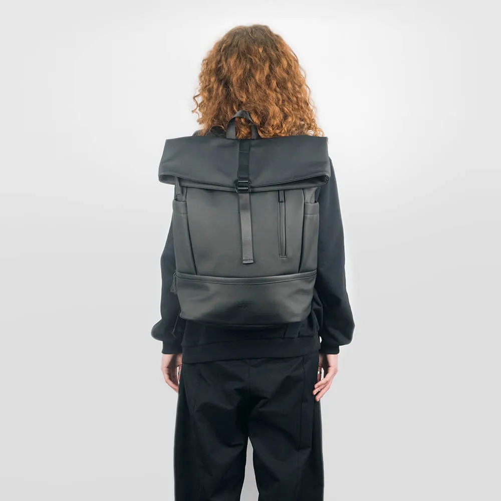 Рюкзак Молодость Roll Top Tech Leather черный - фото 9