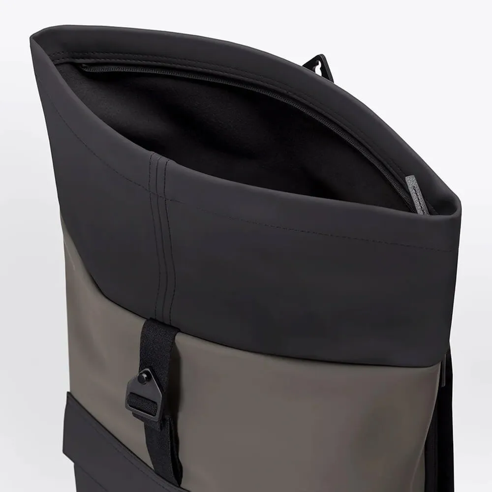 Рюкзак Ucon Acrobatics Jasper Medium Lotus Black - Dark Grey - фото 15