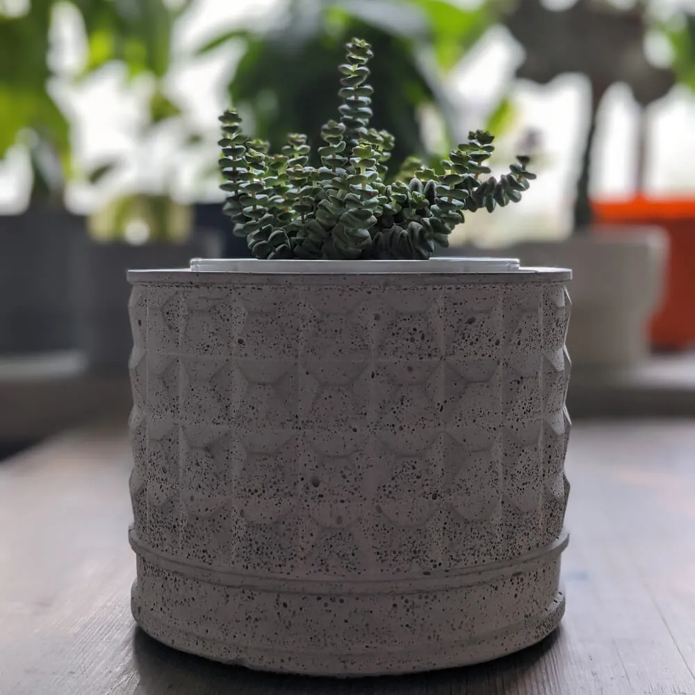 Бетонное кашпо в виде забора ПО-2 серое - фото 3