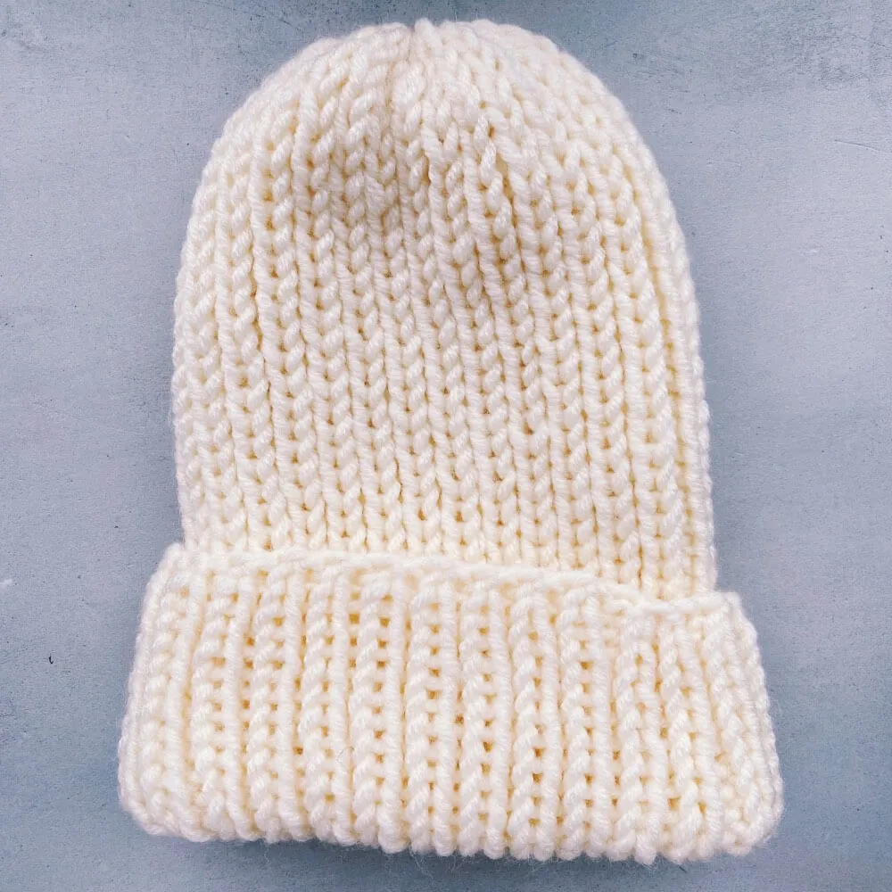 Вязаная шапка KUKA белая - фото 3