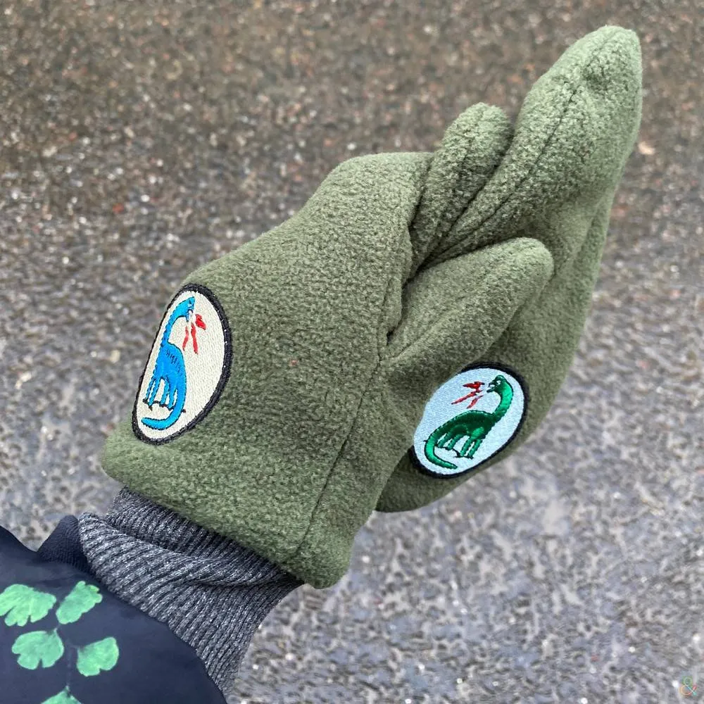 Варежки флисовые с патчами Nikita Gruzovik (разные цвета) - фото 2