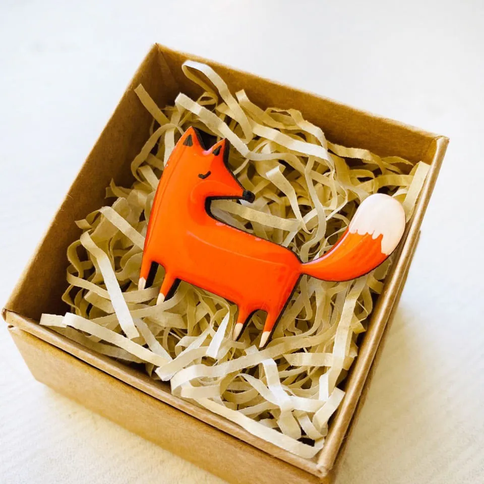 Деревянная брошка Пухлая лиса - фото 5