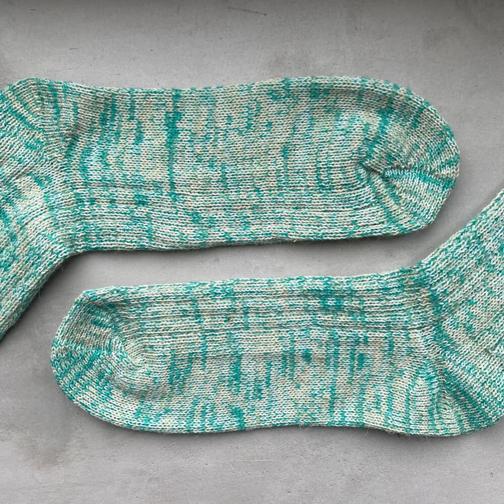 Шерстяные носки Friend Function светло-зелёные - фото 8