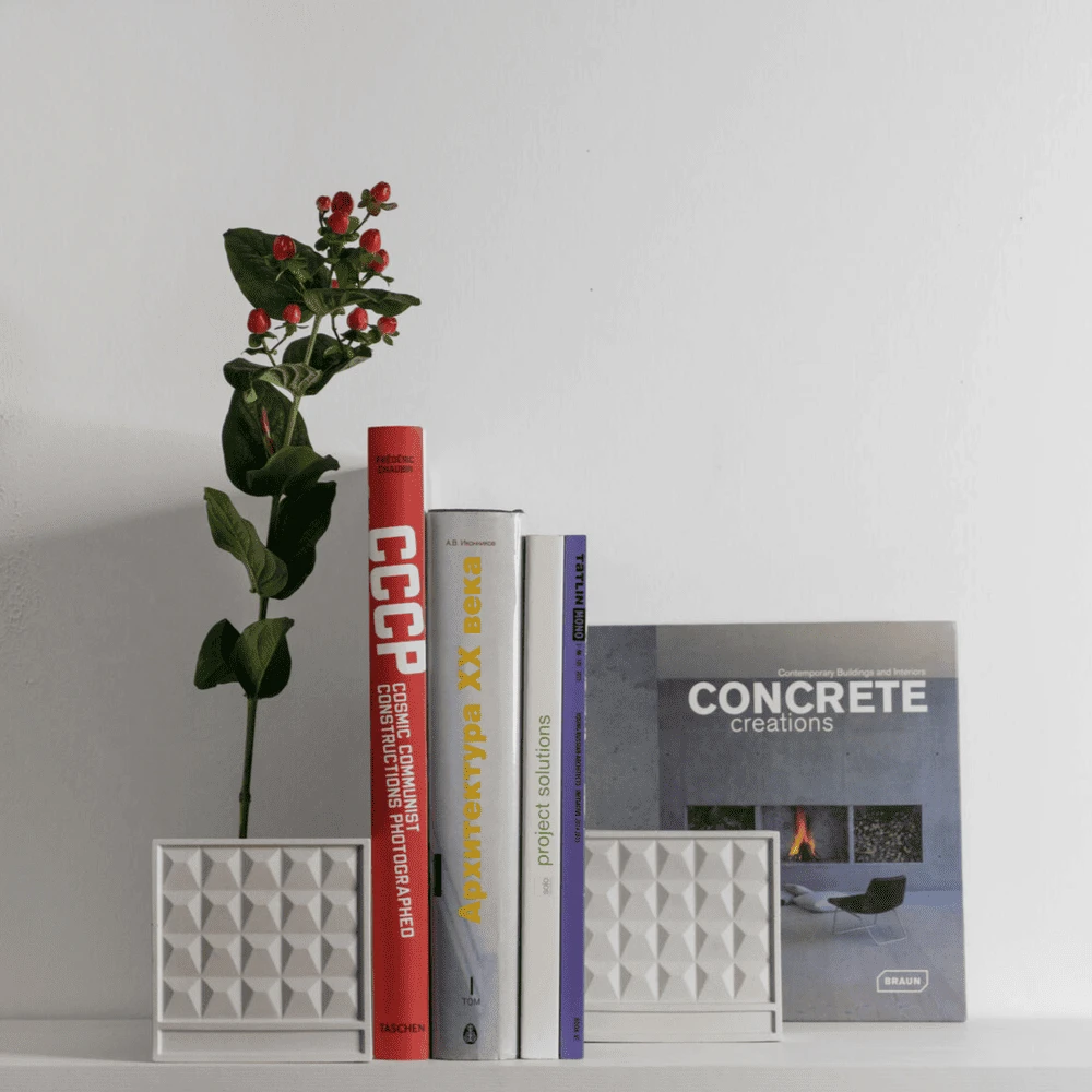 Держатель для книг (букенд) в виде забора ПО-2 - фото 1