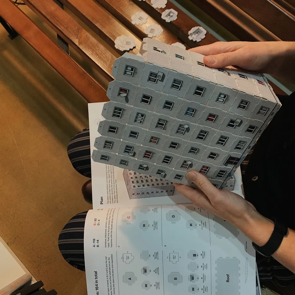 Книга-конструктор Zupagrafika Panelki (Панельки) - фото 9