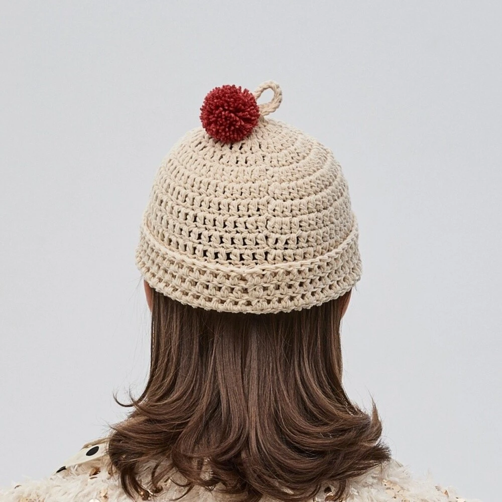 Шапка CHECK YA HEAD бежевая с помпоном 26222/147 - фото 3