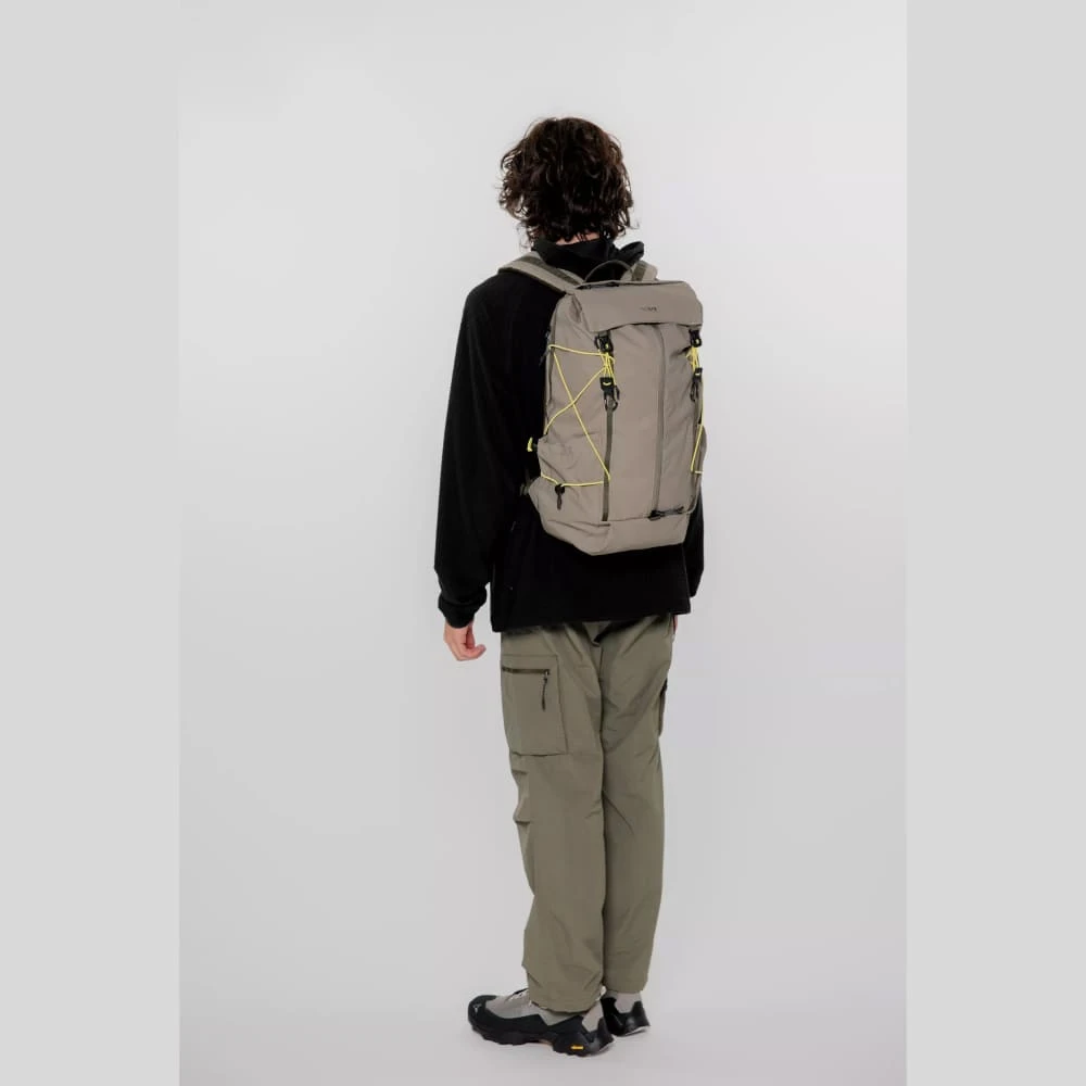 Рюкзак ELLIKER Cautley Flap Over 23L Taupe - фото 19