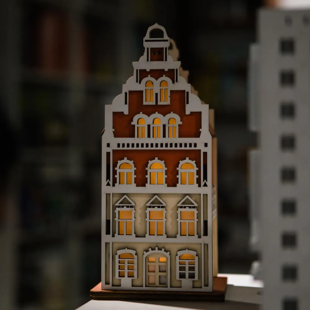 Ночник Ратуша - фото 1