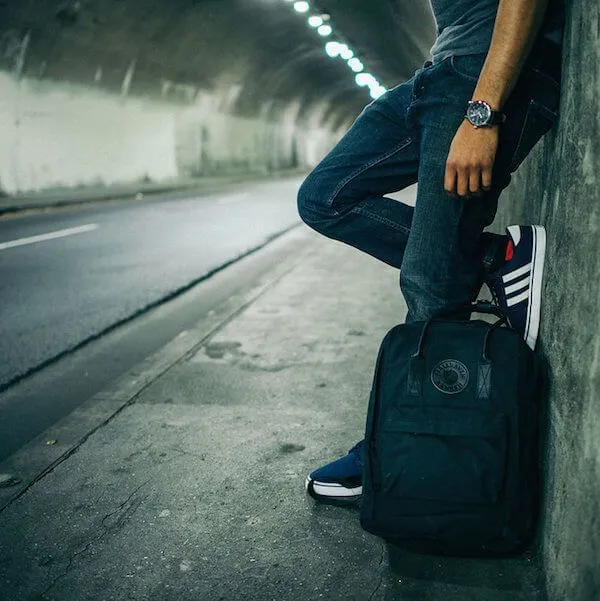 Рюкзак Fjallraven Kanken No2 ALL BLACK Laptop 15 - фото 11