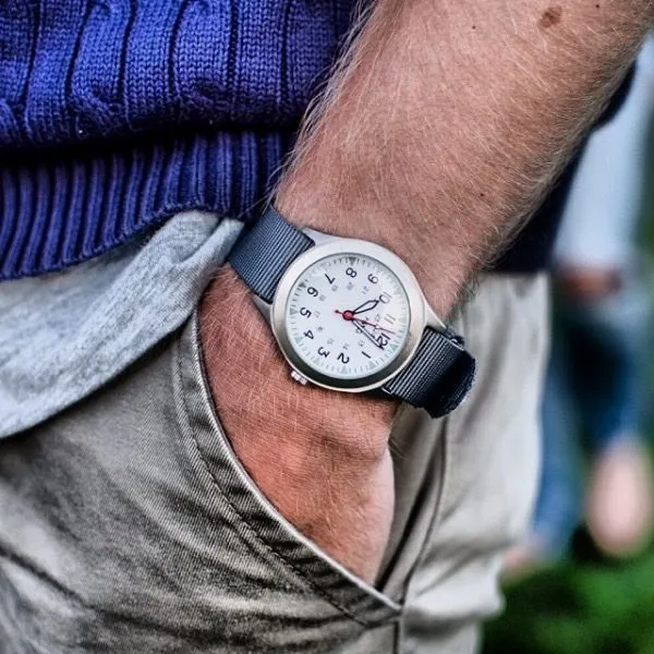 Часы HWG - трехцветный ремешок - фото 4