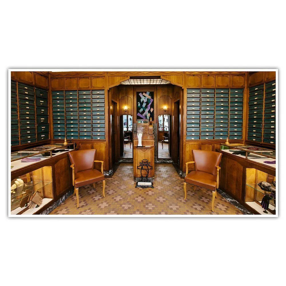 Книга The Shopkeepers - фото 6