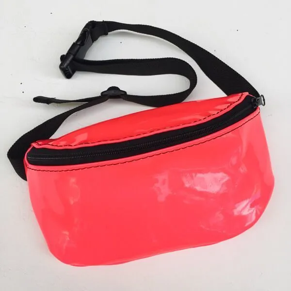 Поясная сумка Nikita Gruzovik лакированная фуксия - фото 1