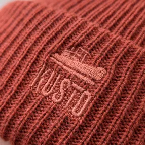 Шапка Kusto One терракотовая с вышивкой