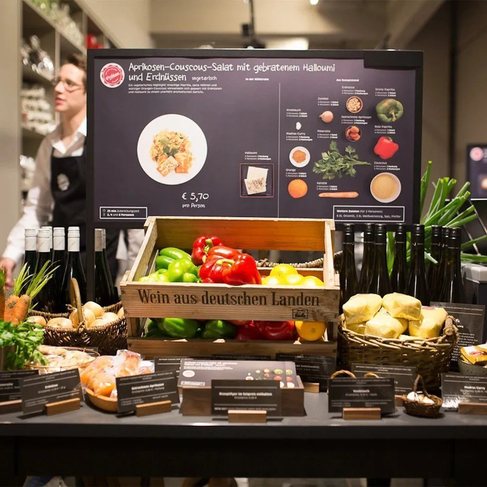 Книга The Shopkeepers - фото 9