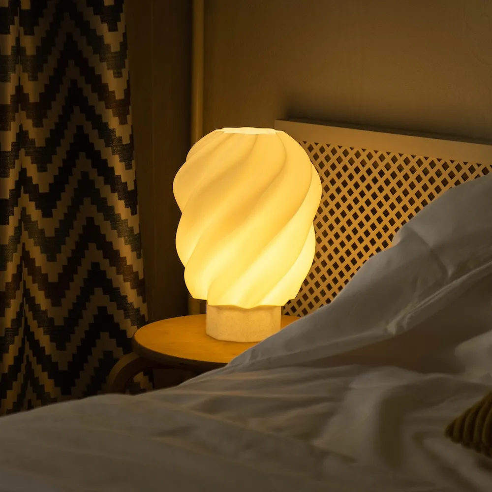 Светильник Mana Fabric Ива на белой подставке - фото 6