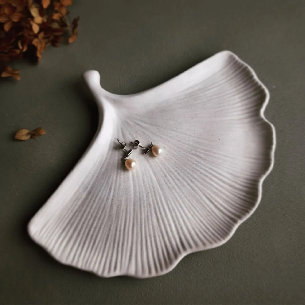 Блюдце для украшений и мелочей Лист малый Joli Home - фото 1