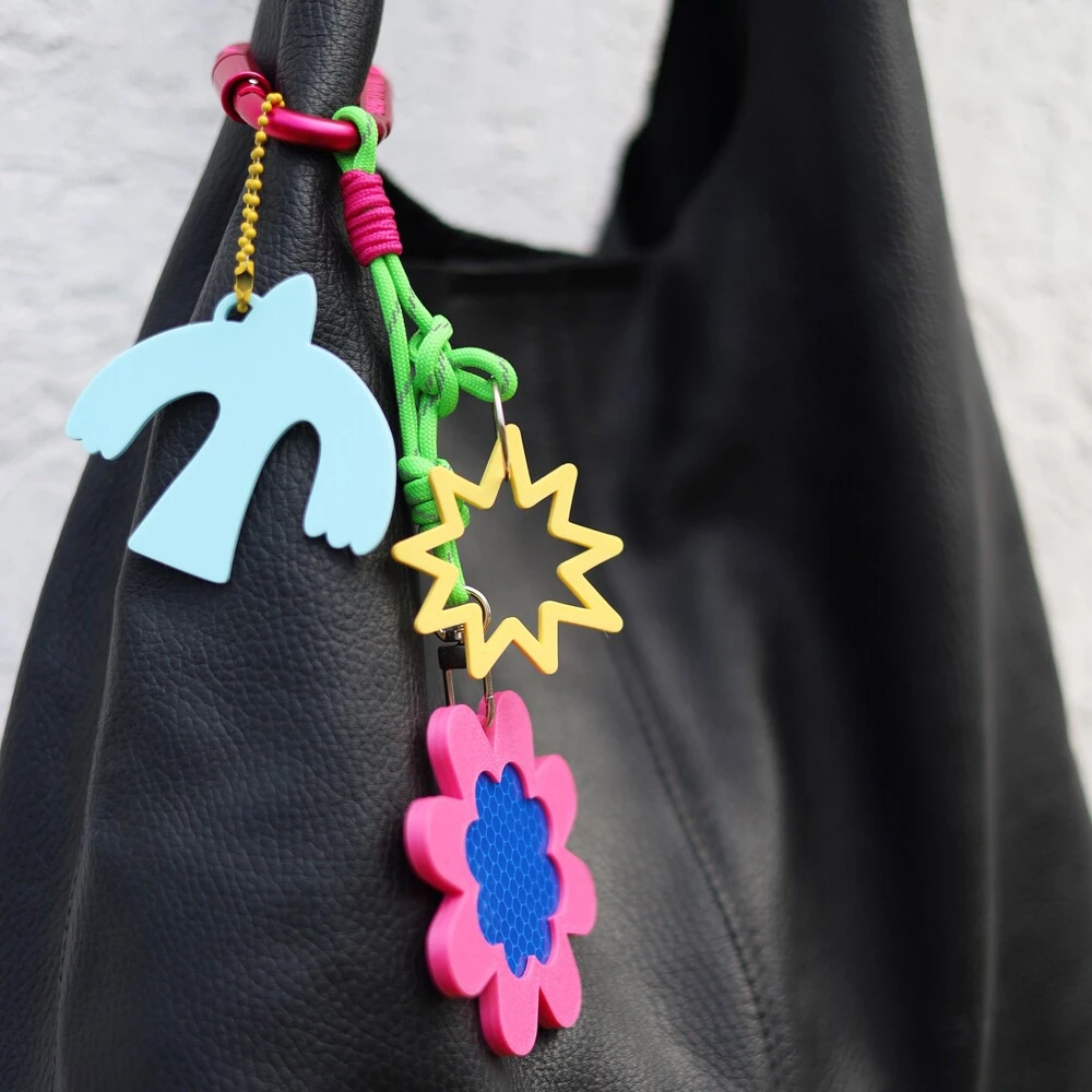 Брелок-обвес на сумку ВИДНО с птичкой - фото 1