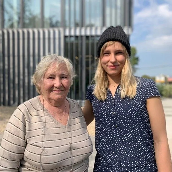 Шапка Бабуля Вяжет - фото 1